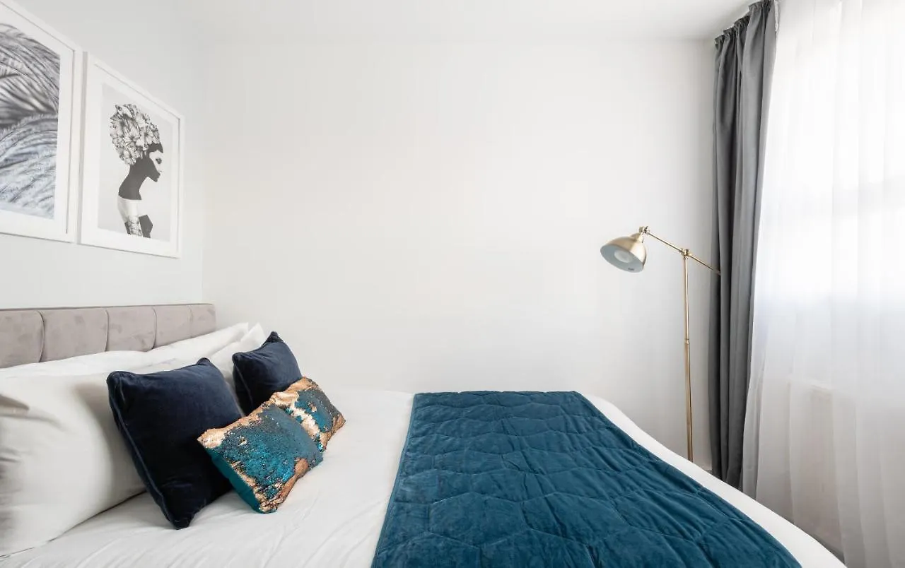 Stunning And Spacious 4 Bed Apr Next To Bricklane London