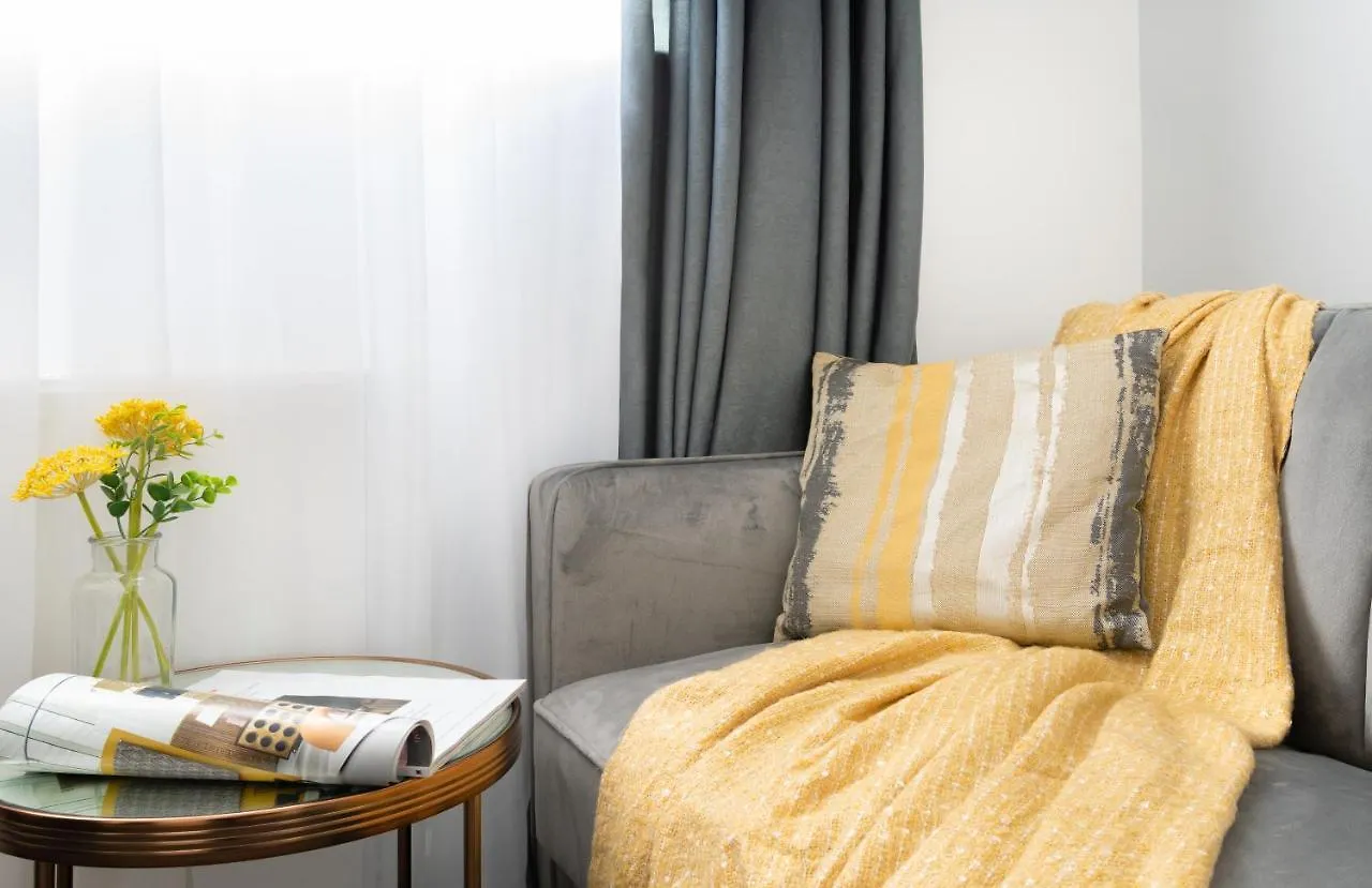Stunning And Spacious 4 Bed Apr Next To Bricklane London Apartment