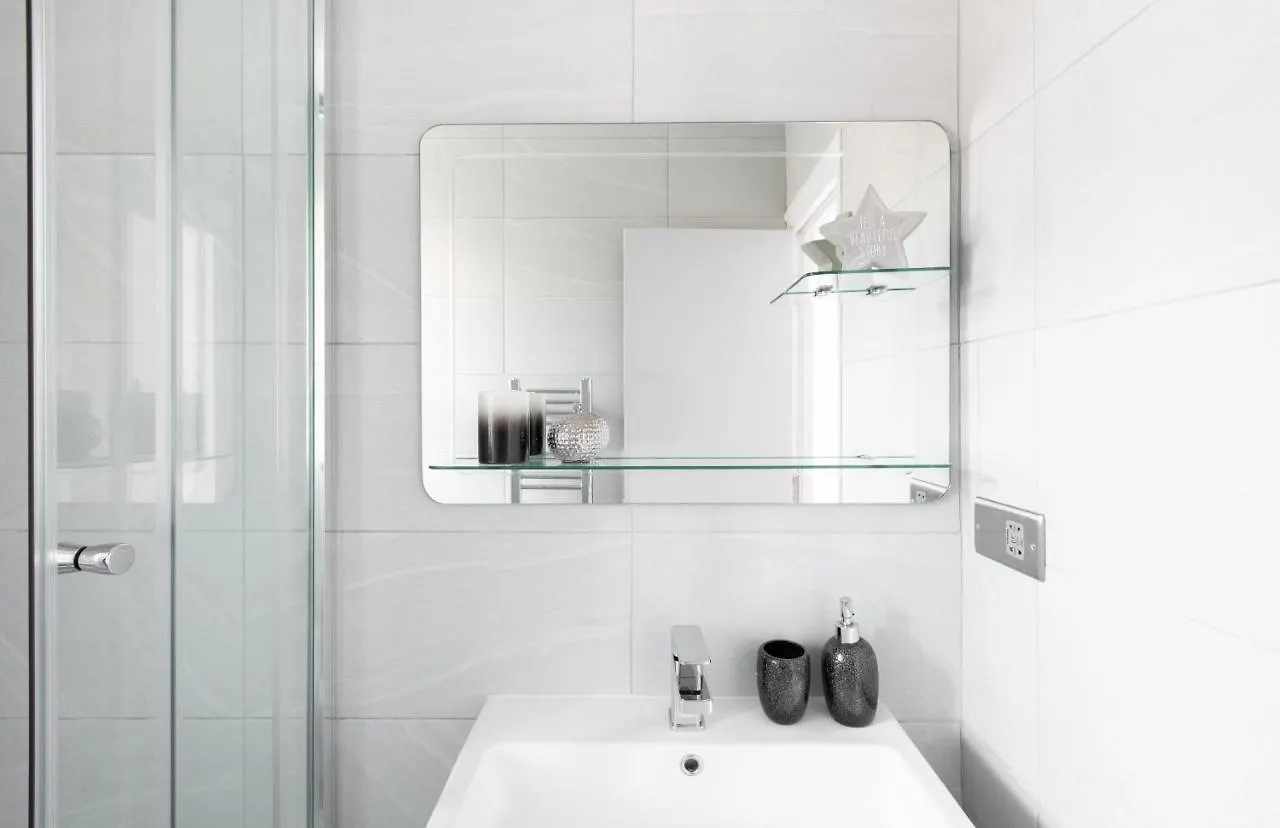 Apartment Stunning And Spacious 4 Bed Apr Next To Bricklane London United Kingdom