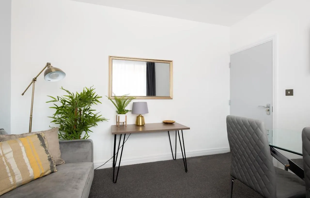 Stunning And Spacious 4 Bed Apr Next To Bricklane London Apartment